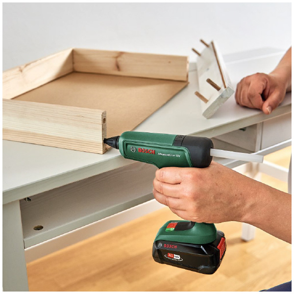 ボッシュ（株） DIY コードレスグルーガン コードレスグルーガン ADG118H