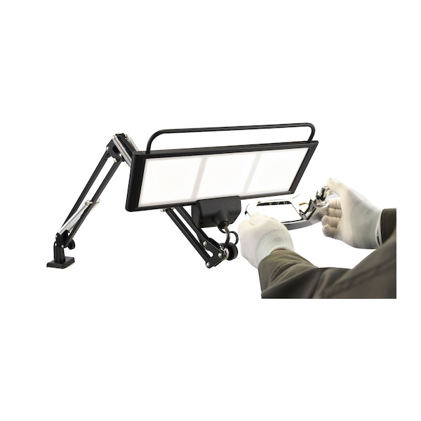 （株）カネカ OLEDデスクライト 3灯タイプ 有機ＥＬデスクライト３灯黒（電球色） LEX-3132BK