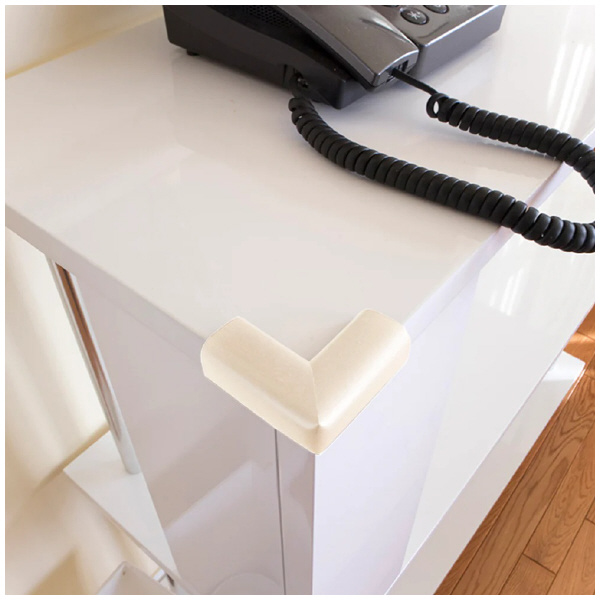 （株）カーボーイ コーナーゴムパット小4P BS コーナーゴムパット小４Ｐ　ブラック BS11