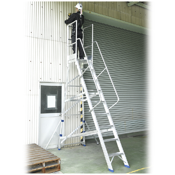 （株）ピカコーポレイション アルミ製作業台 DWS-BTF アルミ製作業台 DWS-270BTF