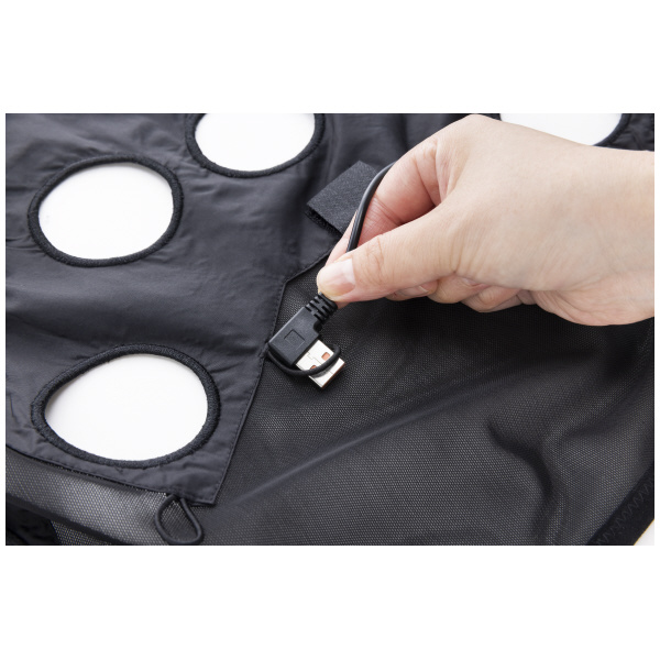 アイトス（株） 12穴式6点ペルチェベスト Y8158-010-F １２穴式６点ペルチェベスト Y8158-010-F ﾌﾞﾗｯｸ