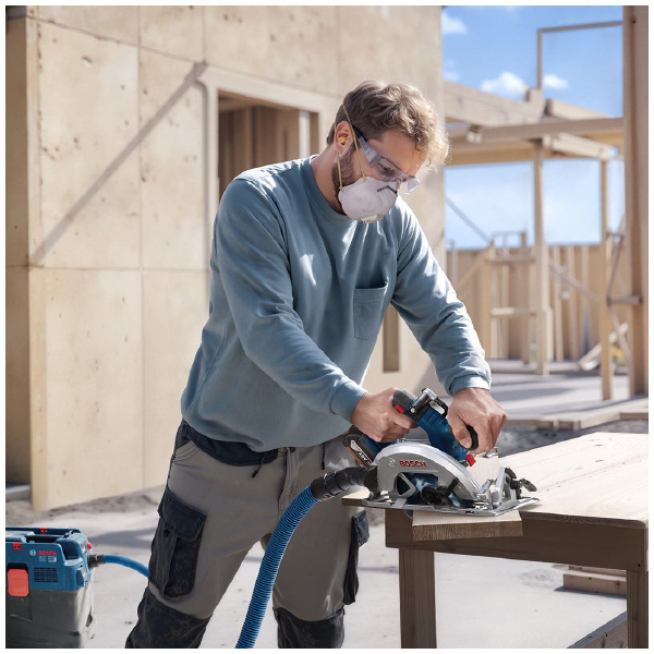 ボッシュ（株） コードレス丸のこ コードレス丸のこ GKS18V-68-2