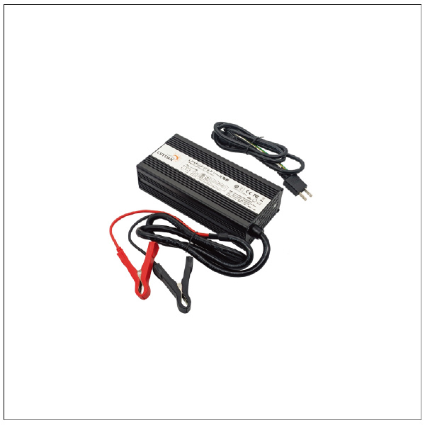 （株）ムサシトレイディングオフイス リン酸鉄充電器 DC リン酸鉄充電器１４．４Ｖ－２０Ａ DC-CH20