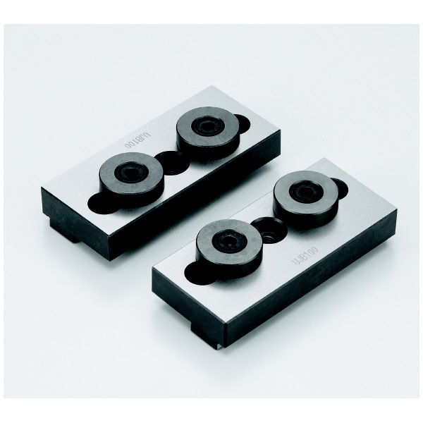 （株）ナベヤ 5軸マシンバイス ユニバーサル口金セット UJS ５軸マシンバイス　ユニバーサル口金セット UJS100-R