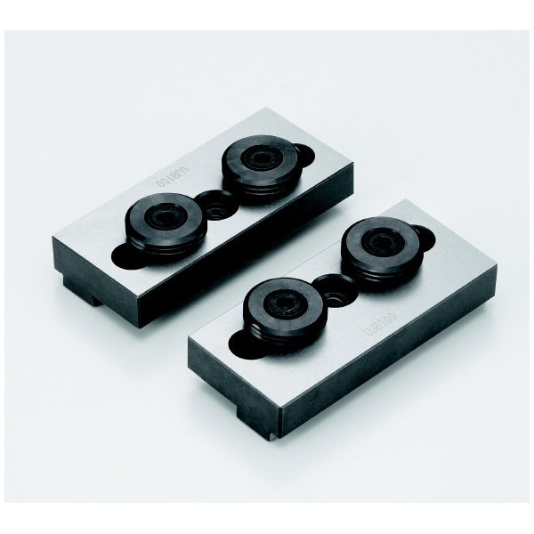 （株）ナベヤ 5軸マシンバイス ユニバーサル口金セット UJS ５軸マシンバイス　ユニバーサル口金セット UJS100-RG