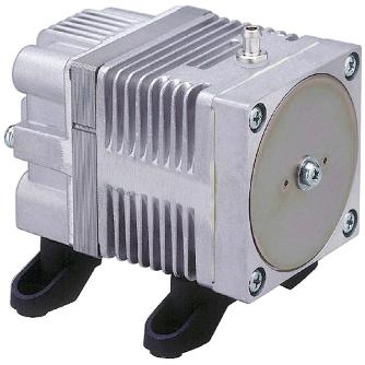 日東工器（株） 低圧リニアコンプレッサ(AC駆動) AC コンプレッサー　低圧 AC0102
